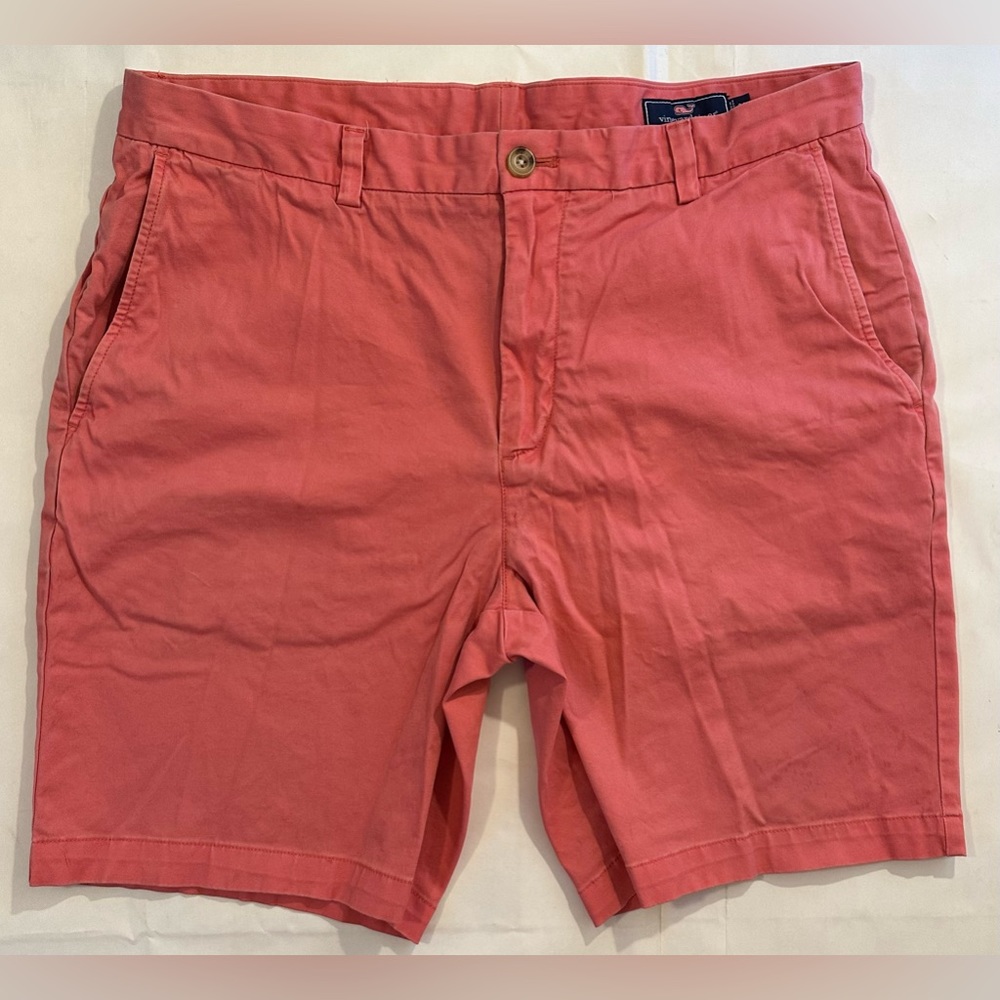 Vineyard Vines 9 Inch Stretch Breaker Shorts in Jetty Red Size 36